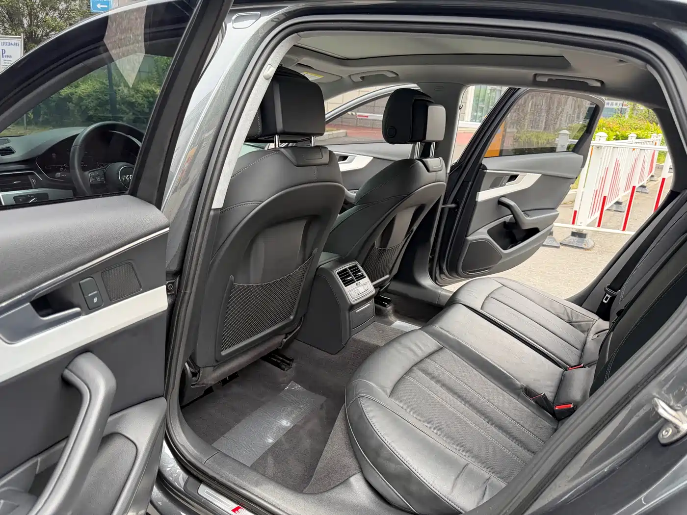 Audi A4L 2020 40 TFSI Luxury Dynamic фото 10