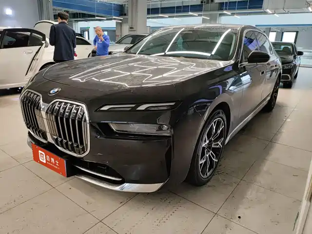 BMW 7 SERIES