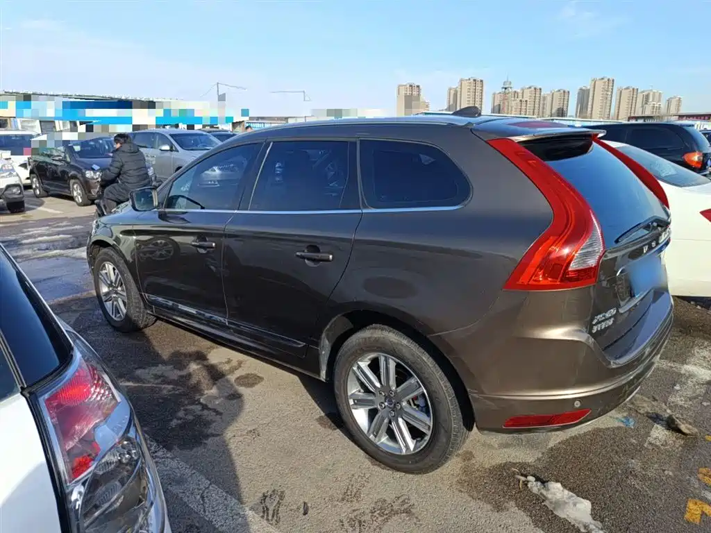 Volvo XC60 2016 2017 T5 AWD Smart Premium