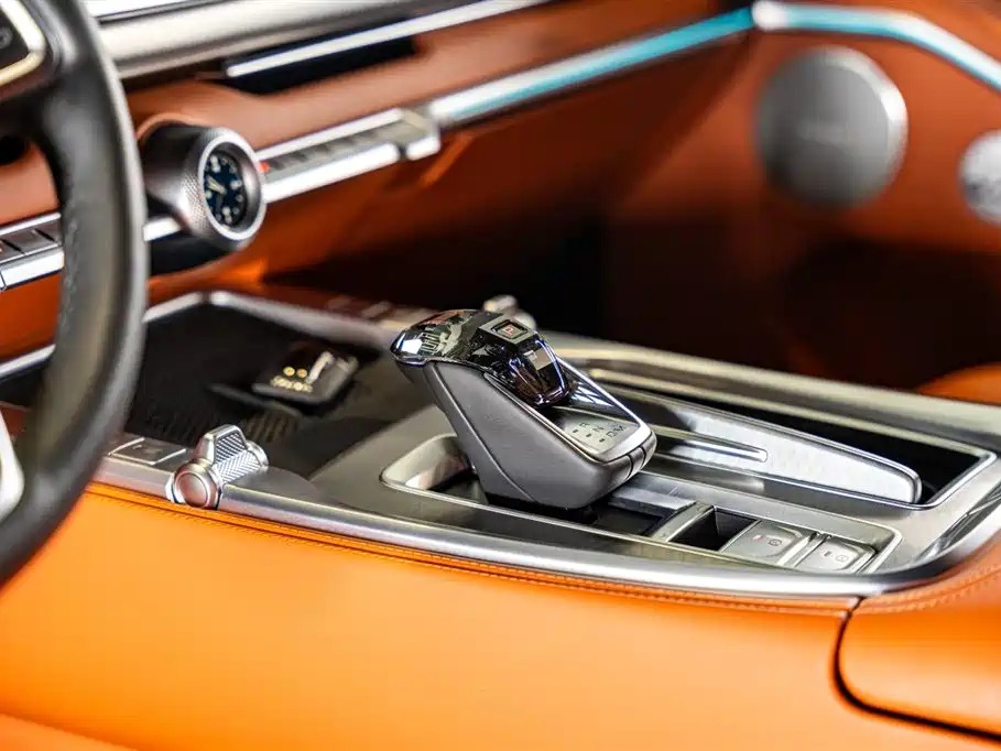 TANK TANK 700 NEW ENERGY