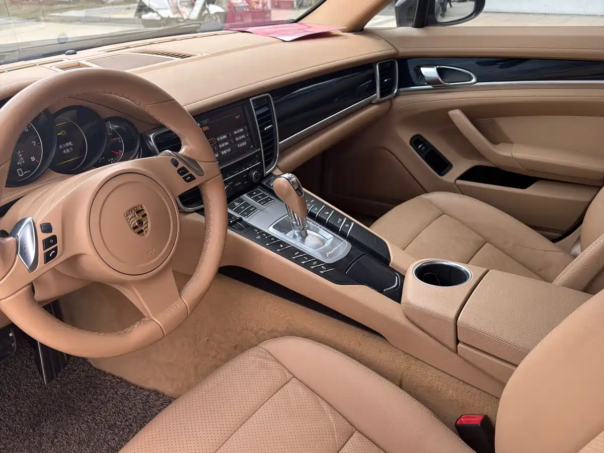 Porsche Panamera 2010 Panamera 3.6L фото 5