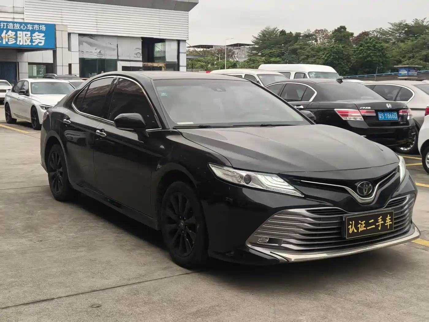 Toyota Camry 2019 Facelift 2.0G Luxury Edition фото 2