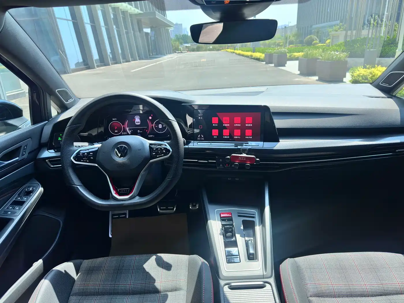 Volkswagen Golf GTI 2021 380TSI DSG GTI фото 10