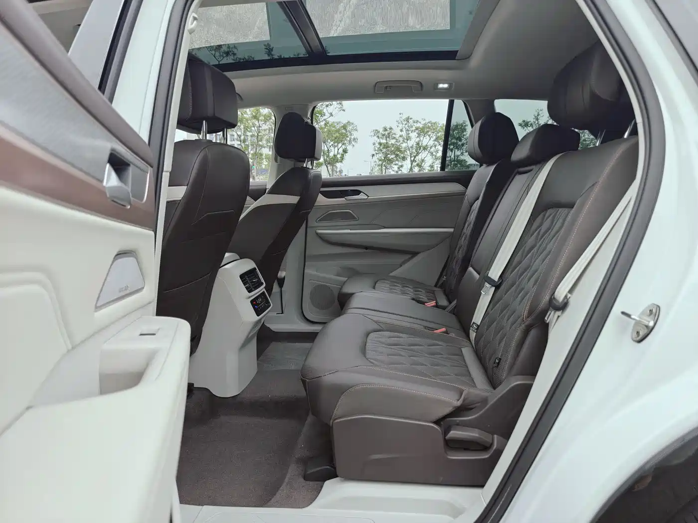 Volkswagen Talagon 2023 380TSI 4WD R-Line Celebration Edition фото 16