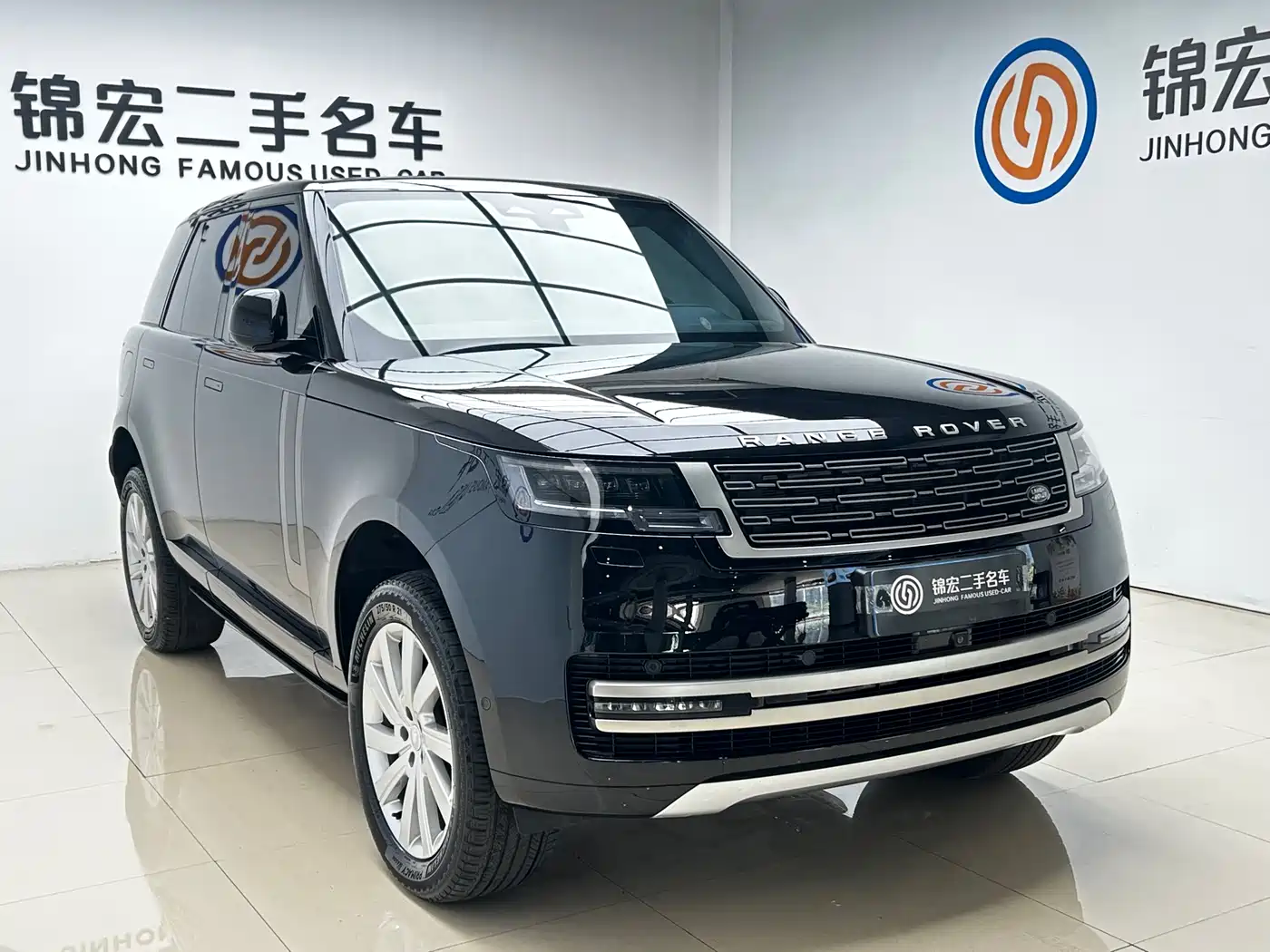 Land Rover Range Rover 2024 3.0 L6 360PS Golden Age Edition фото 3