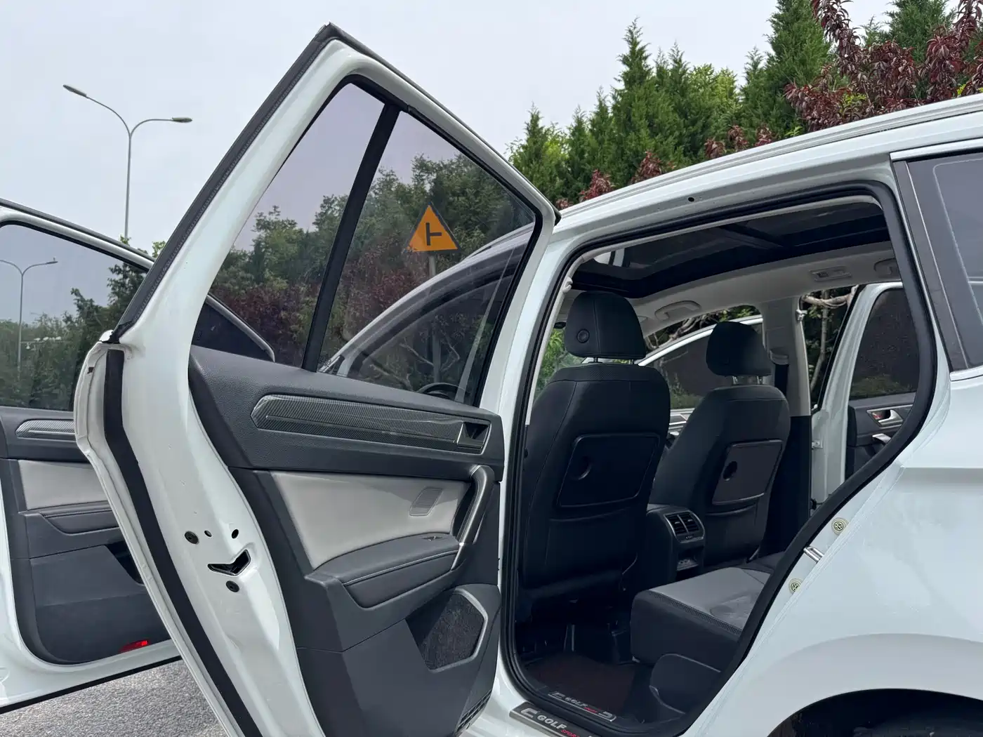Volkswagen Golf Sportsvan 2019 280TSI Automatic Voyager China V фото 22