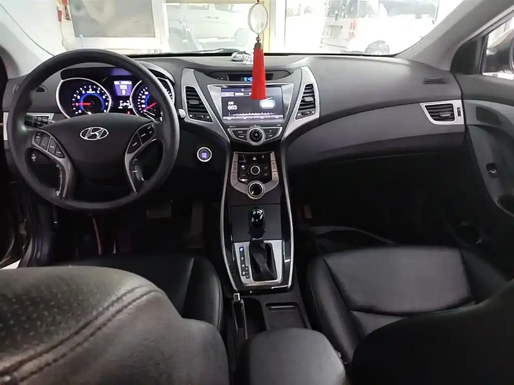 Hyundai Langdong 2016 1.6L Automatic Premium Edition фото 10