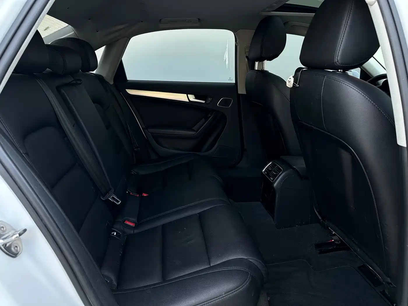 Audi A4L 2015 35 TFSI Auto Standard фото 11