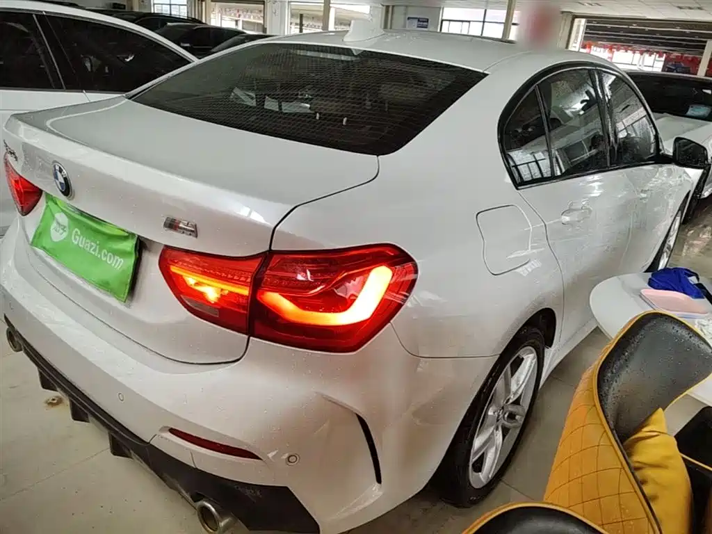 BMW 1 Series 2020 Model 120i M Sport Package фото 5