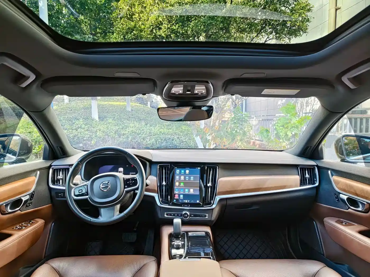 VOLVO S90 PLUG-IN HYBRID