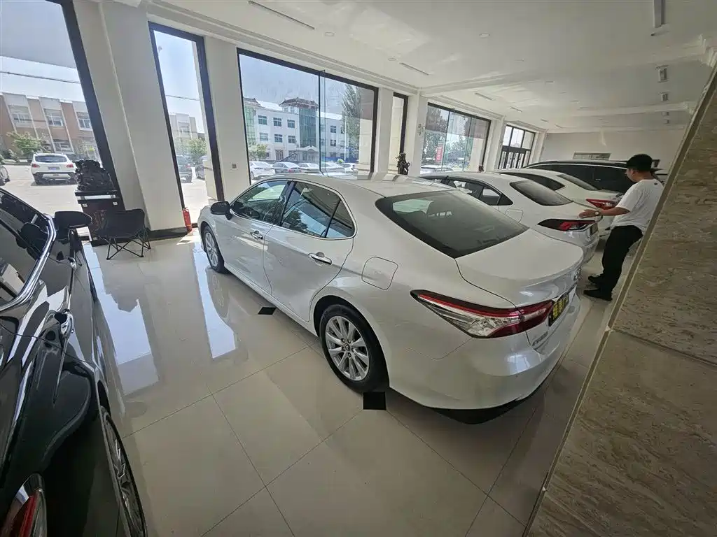 Toyota Camry 2019 2.0G Luxury (China V) фото 4
