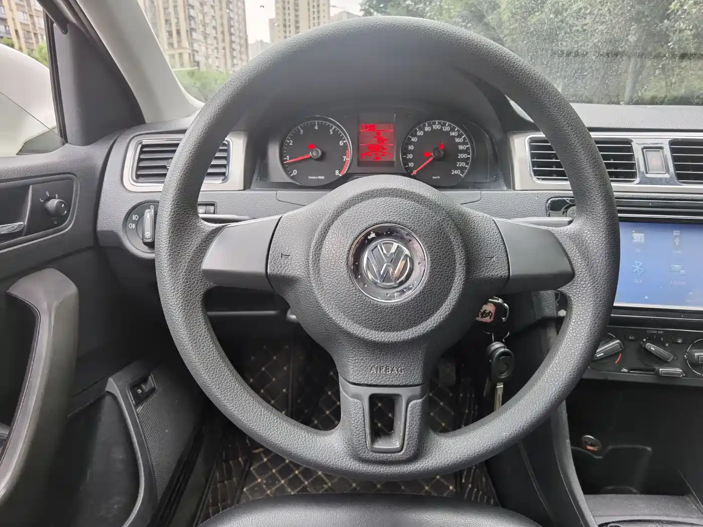 Volkswagen Santana 2016 1.6L Manual Comfort Edition фото 15