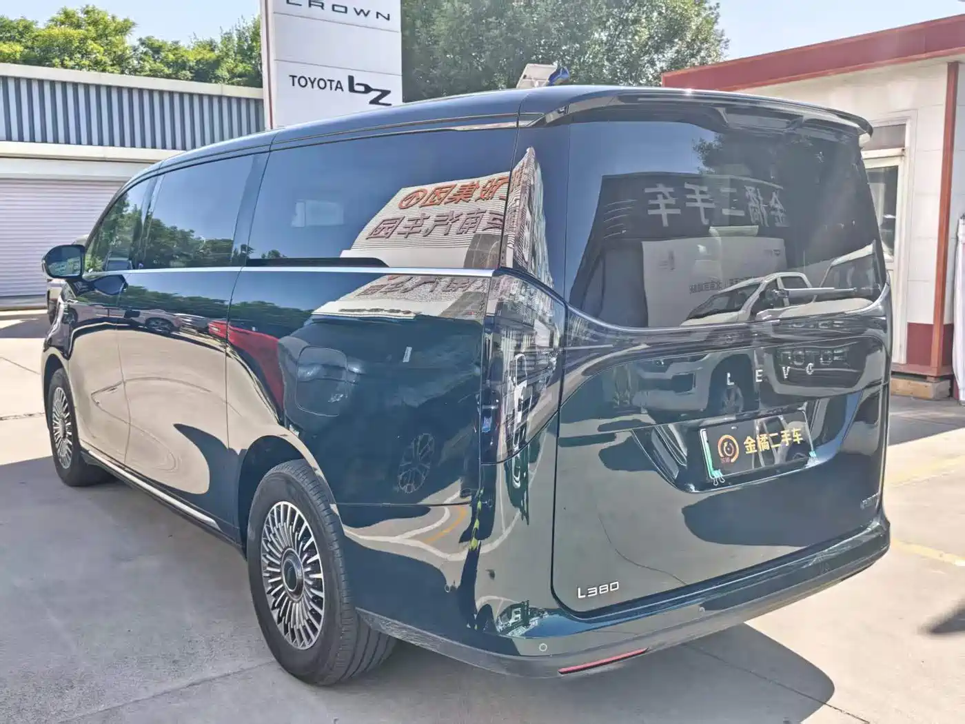 Geely Galaxy Yizhen L380 2025 Model 805km Flagship Edition AWD фото 2