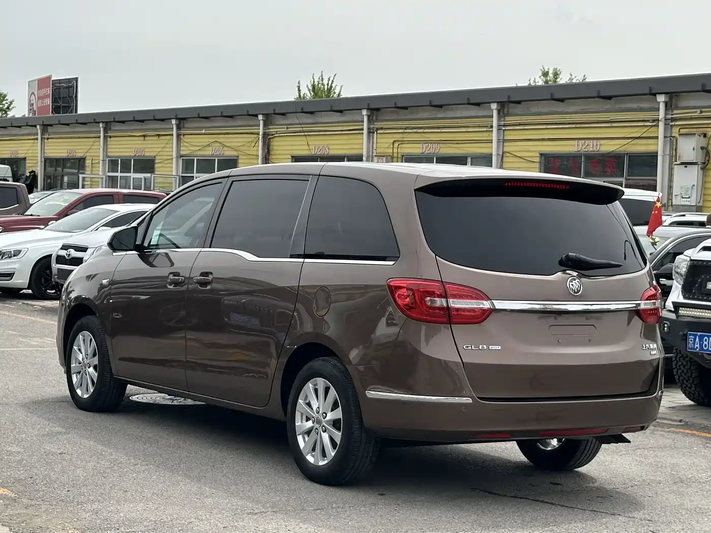 Buick GL8 2018 28T Comfort China VI фото 6