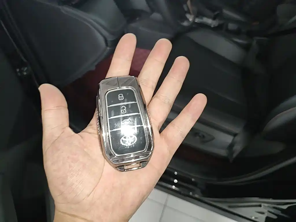Toyota Frontlander 2025 2.0L CVT Mid Version фото 9