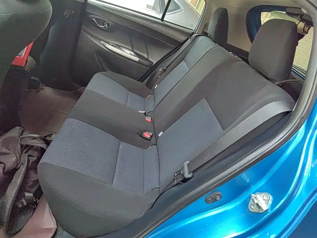 Toyota YARiS L Zhi Xuan 2015 1.5E Auto Charming Edition фото 17