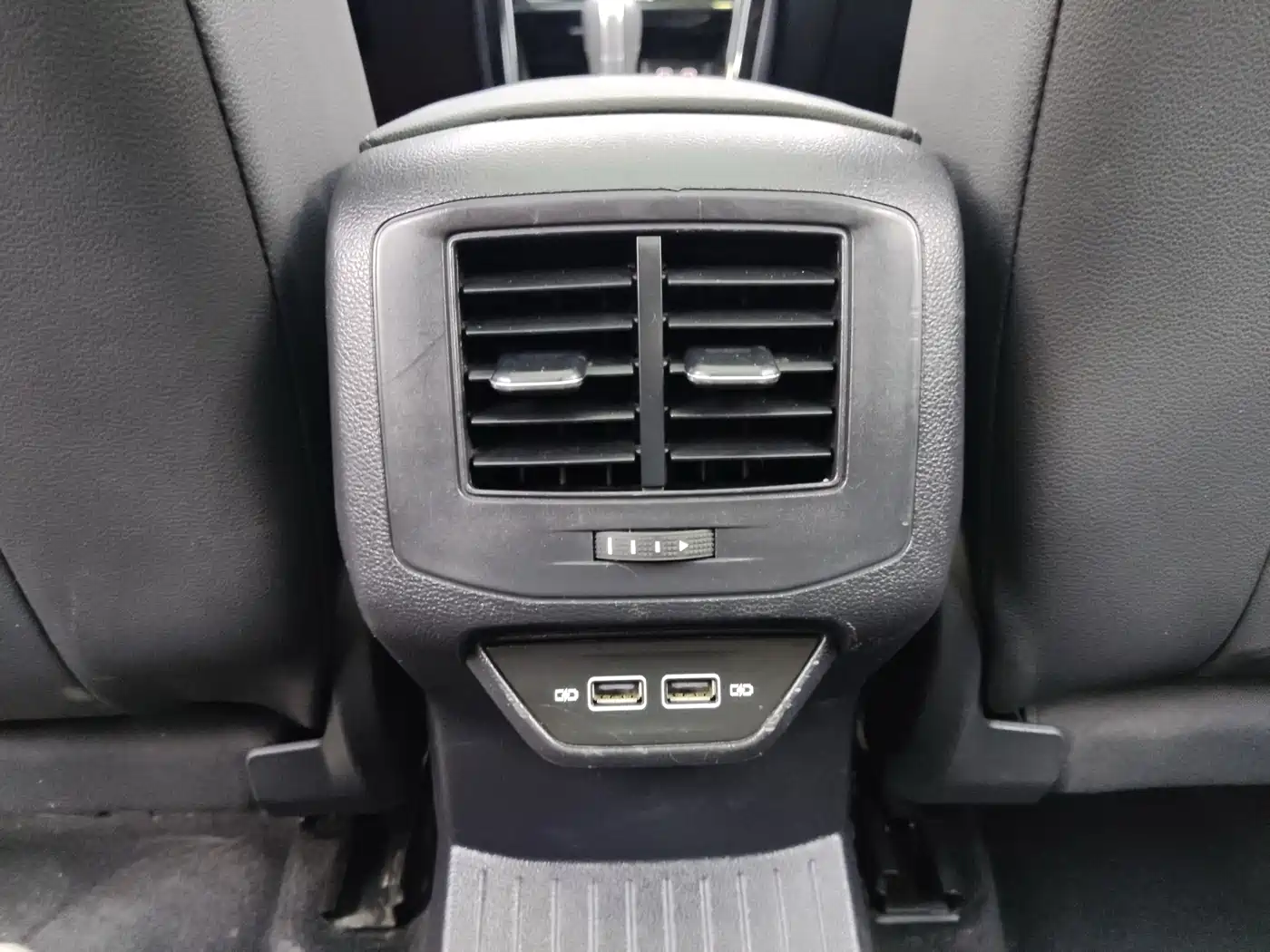 Volkswagen T-ROC 2021 280TSI DSG 2WD Comfort Smart Connect Edition фото 14