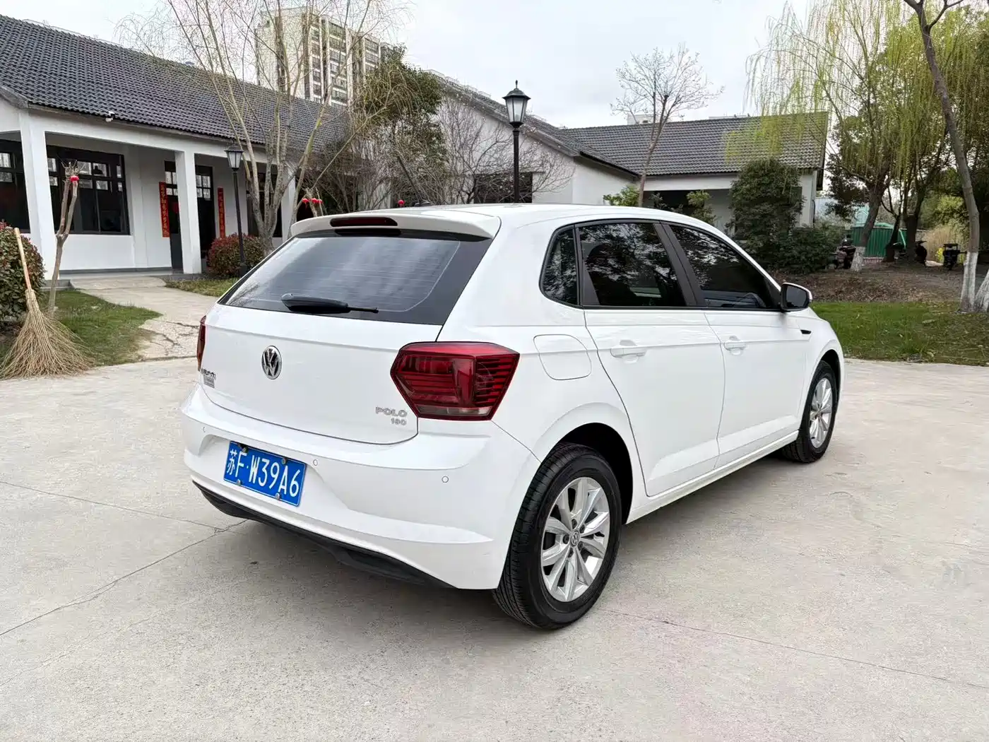 Volkswagen Polo 2019 Plus 1.5L Automatic Colorful Tech Edition фото 7