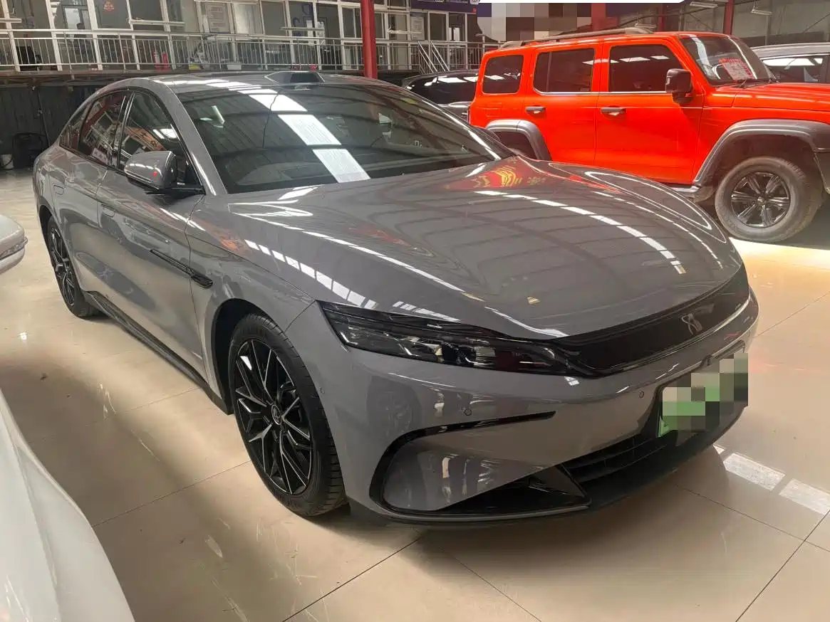 BYD Han 2025 DM-i 125KM Honor фото 3