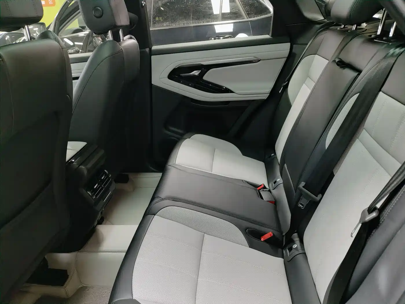 LAND ROVER RANGE ROVER AURORA