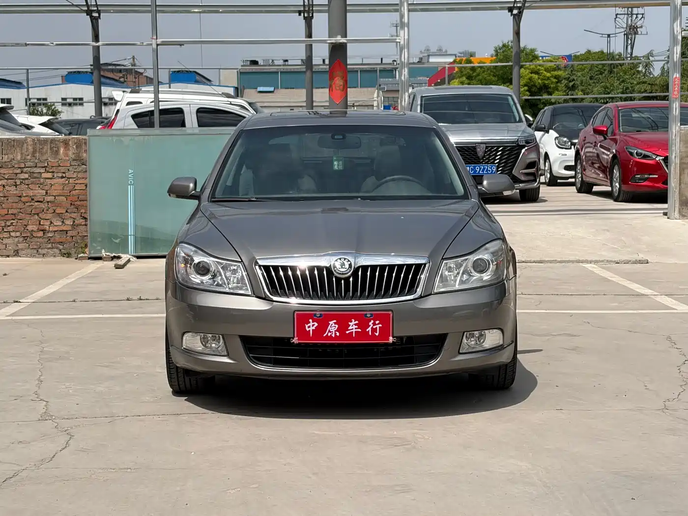 Škoda Octavia 2012 1.4TSI DSG Yijun Edition фото 2