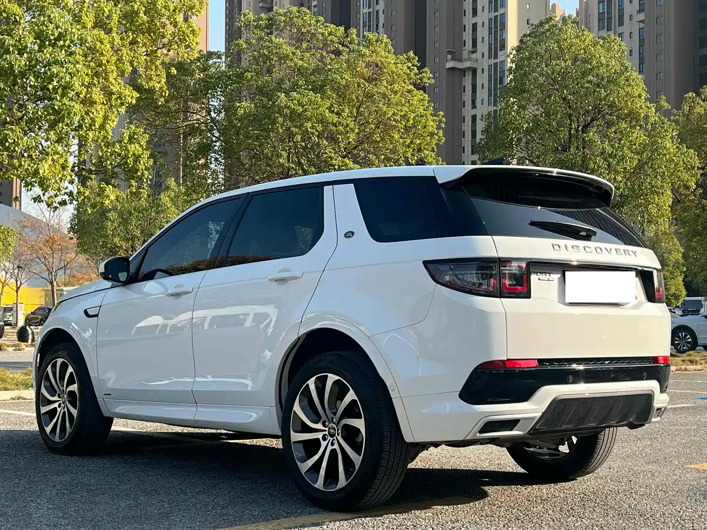 Land Rover Discovery Sport 2022 Model 249PS R-Dynamic S Performance Edition 5-Seater фото 14