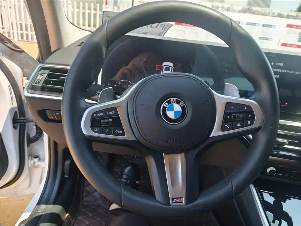 BMW 3 Series 2023 320Li M Sport Package фото 5