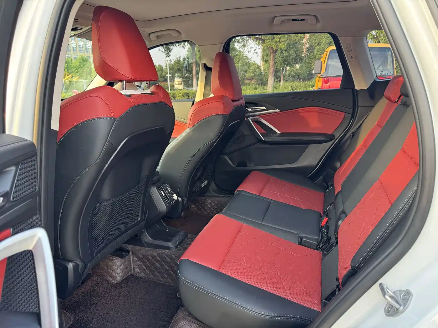 BMW X1 2024 sDrive25Li M Sport Package фото 8