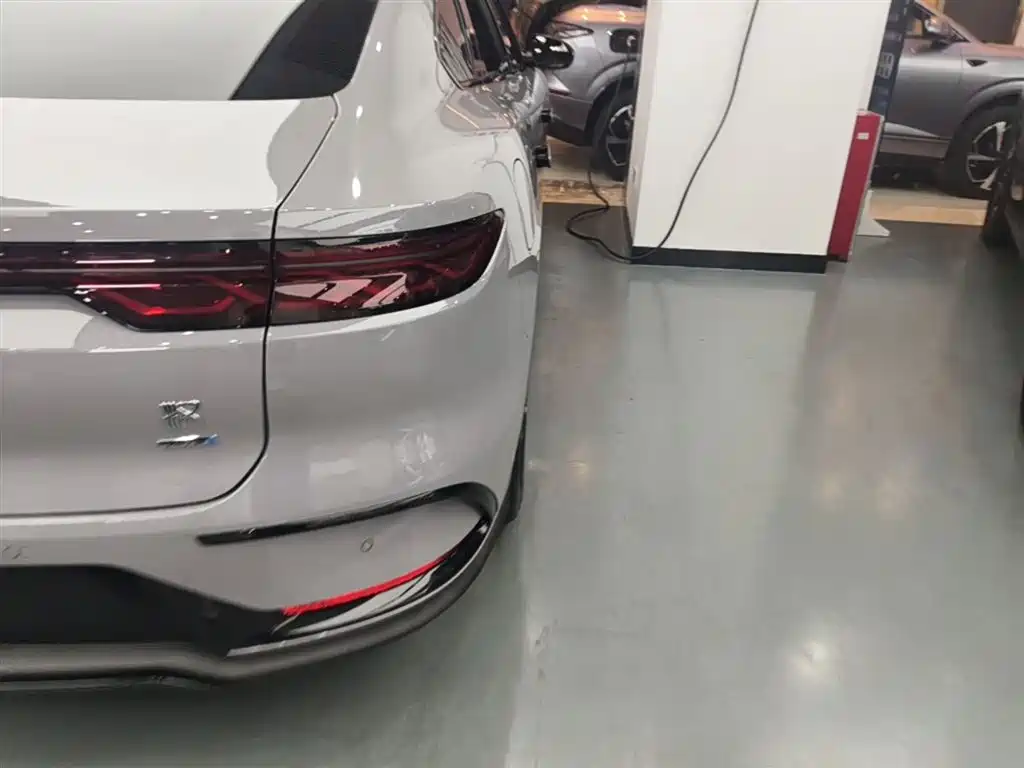 BYD HAN