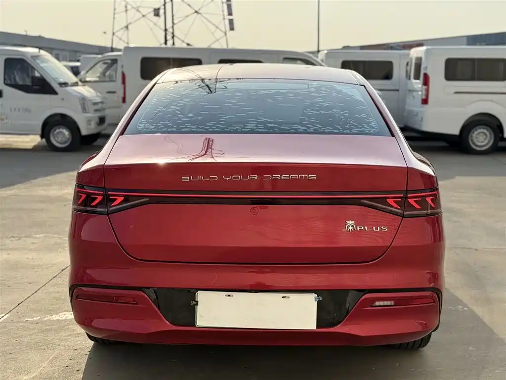 BYD Qin PLUS 2021 DM-i 120KM Flagship фото 5