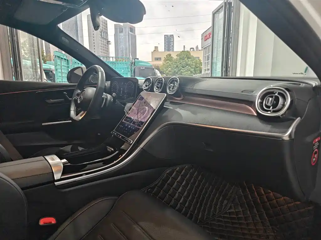 MERCEDES-BENZ C CLASS