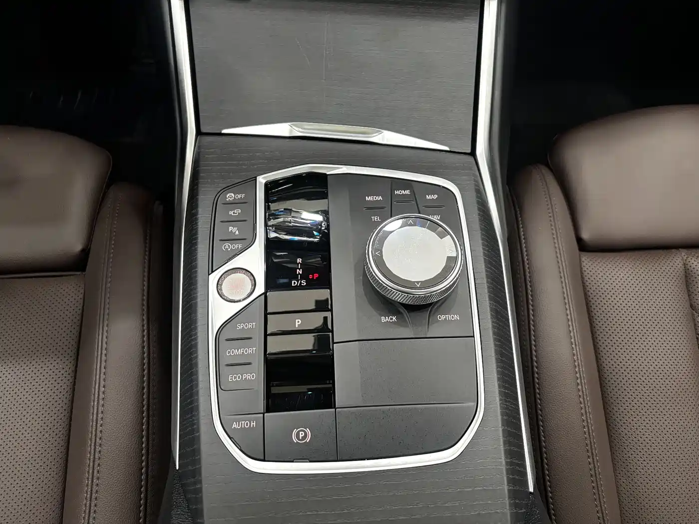 BMW 3 Series 2025 330Li Premium M Sport Night Edition фото 20