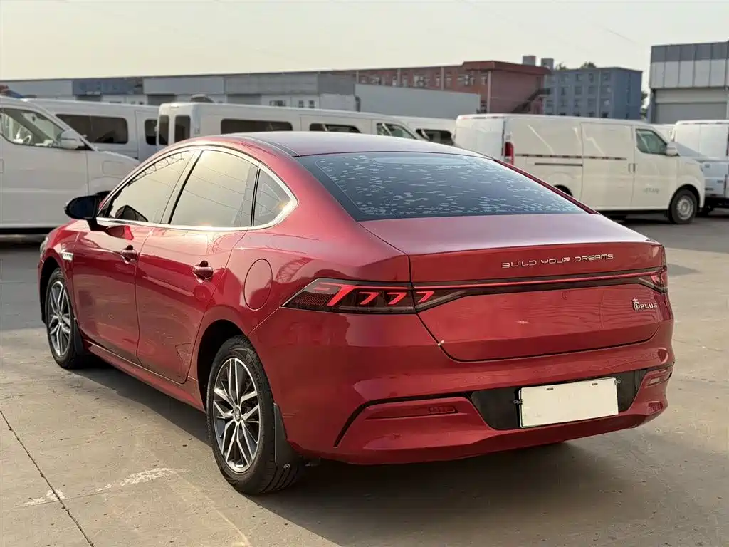 BYD Qin PLUS 2021 DM-i 120KM Flagship фото 7