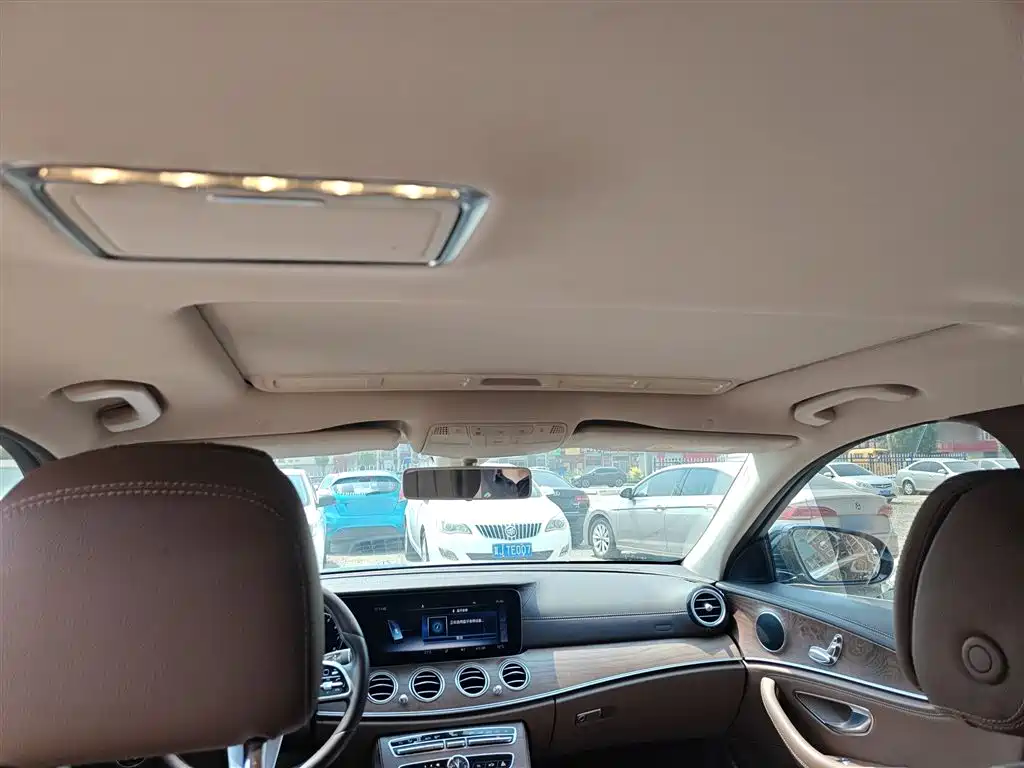 Mercedes-Benz E-Class 2019 E 200 L фото 11