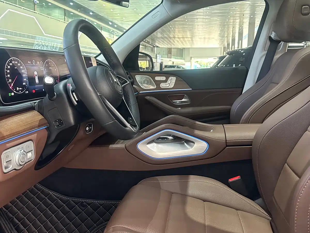 Mercedes-Benz GLE 2024 GLE 450 4MATIC Fashion фото 4