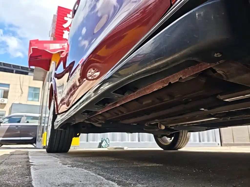 Infiniti ESQ 2016 2014 1.6L Free Edition