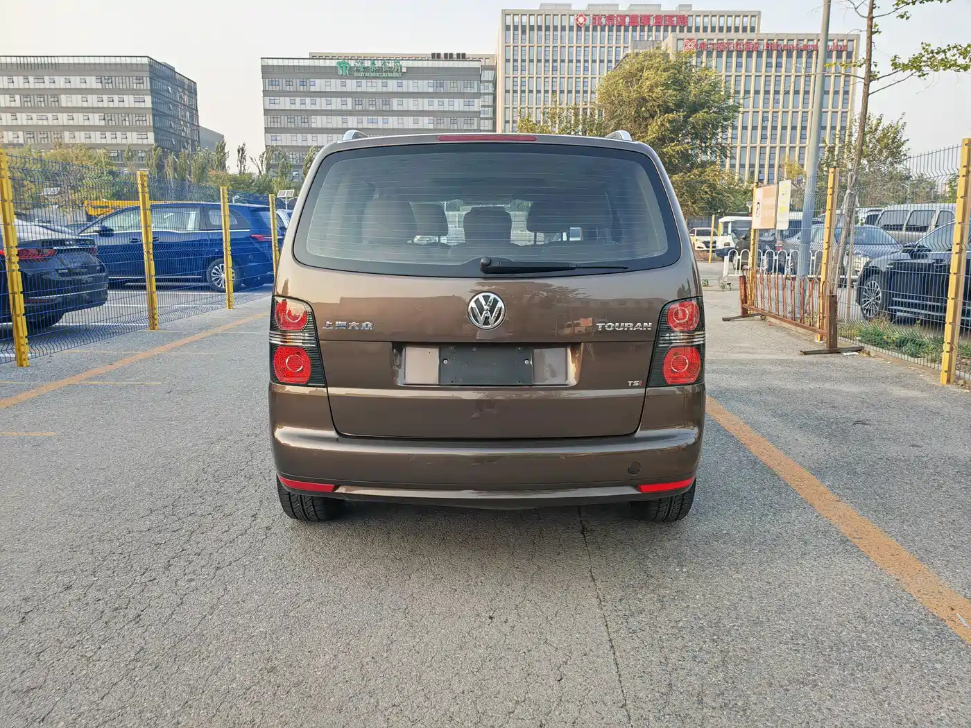 Volkswagen Touran 2012 2011 1.4T DSG Smart Elegance 5-seater