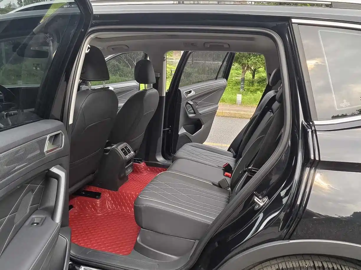 Volkswagen Tiguan L 2024 Outstanding 330TSI Auto 2WD R-Line Dragon Glory Edition фото 10