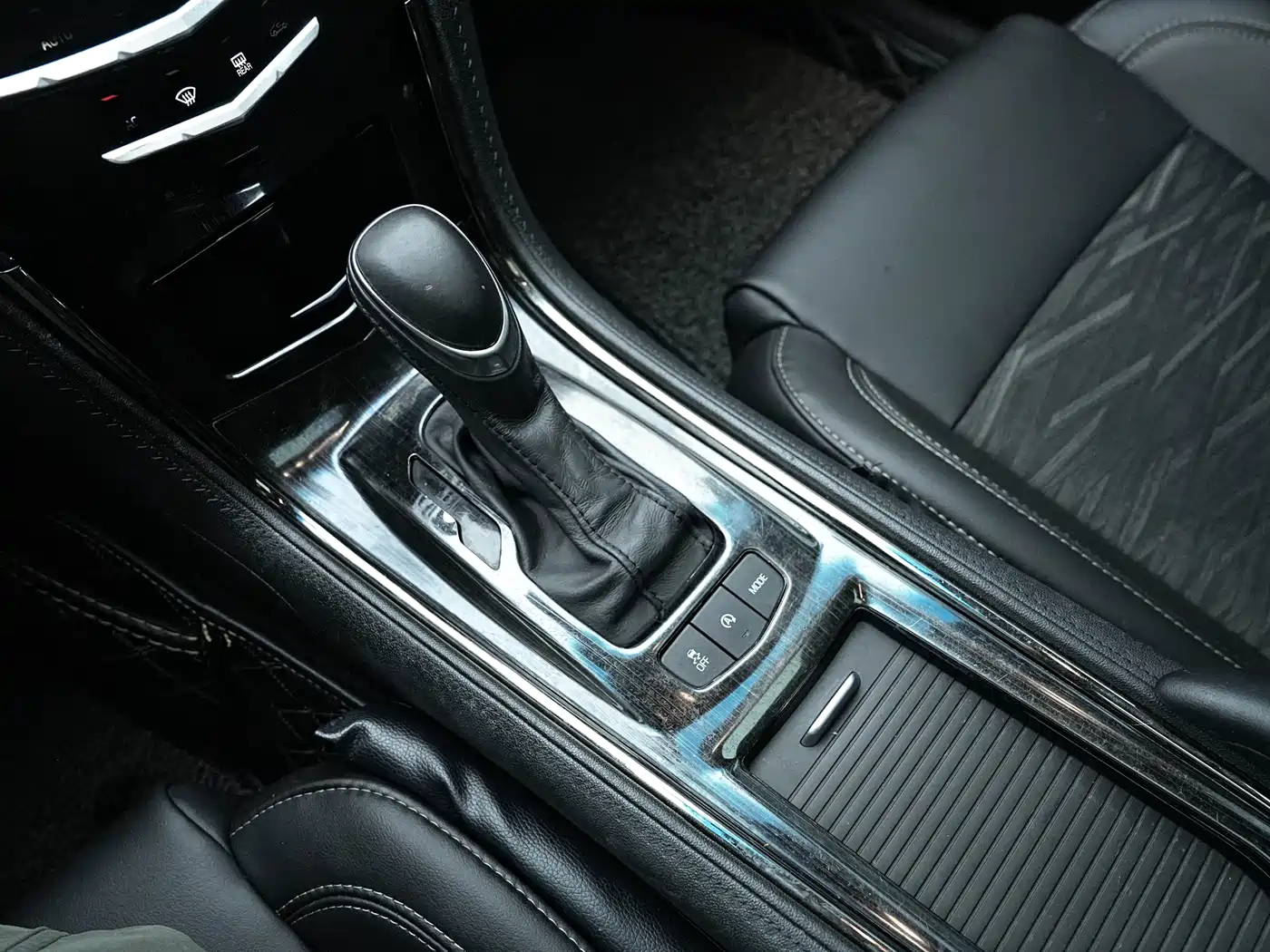 Cadillac ATS-L 2017 28T Technology фото 18