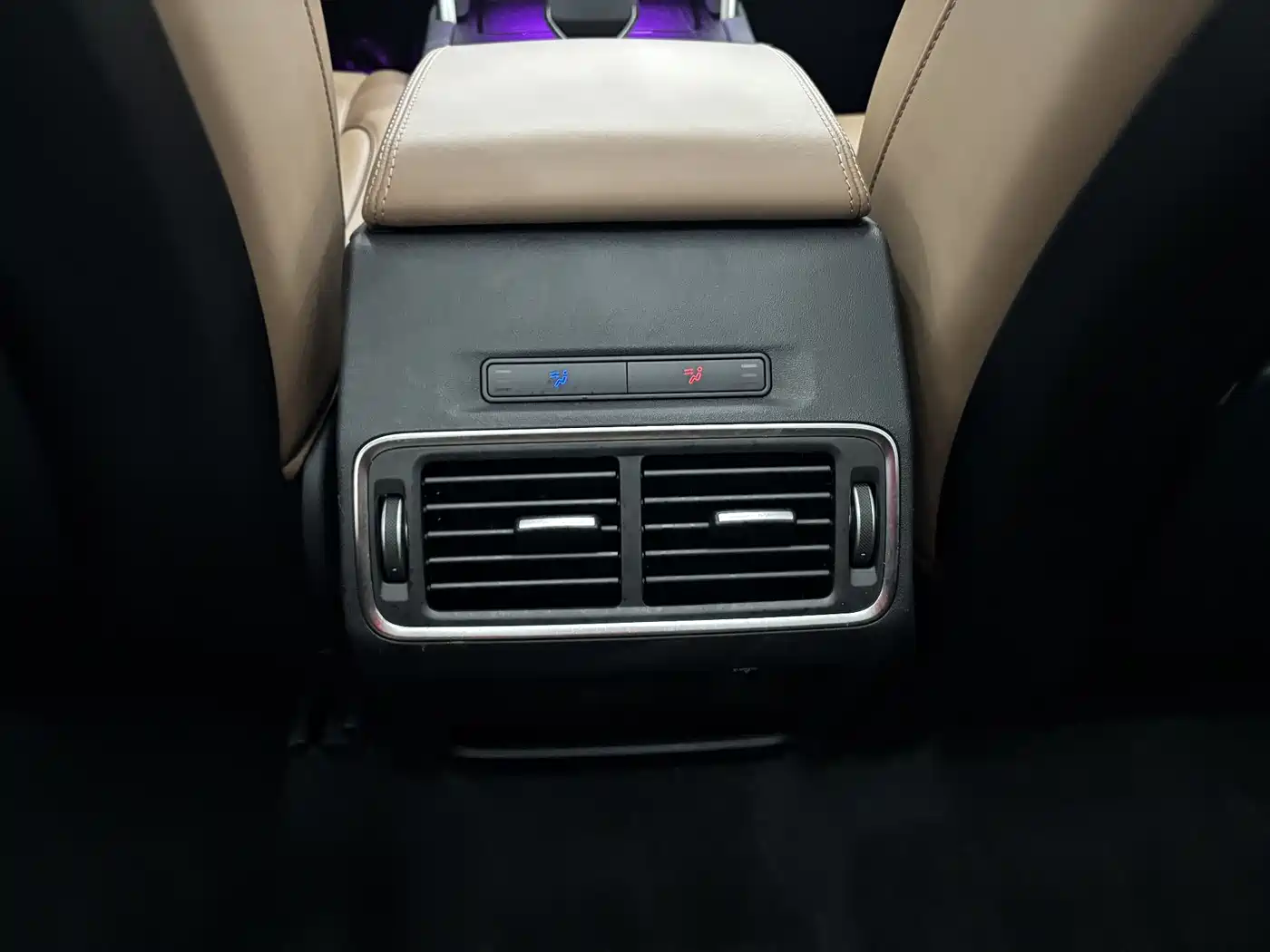 LAND ROVER DISCOVER SPORTS