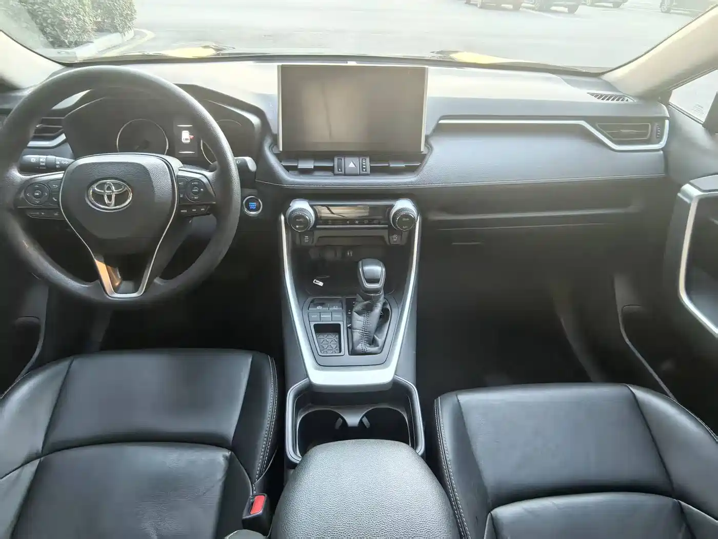 Toyota Wildlander 2021 2.0L CVT 2WD Luxury Edition фото 9