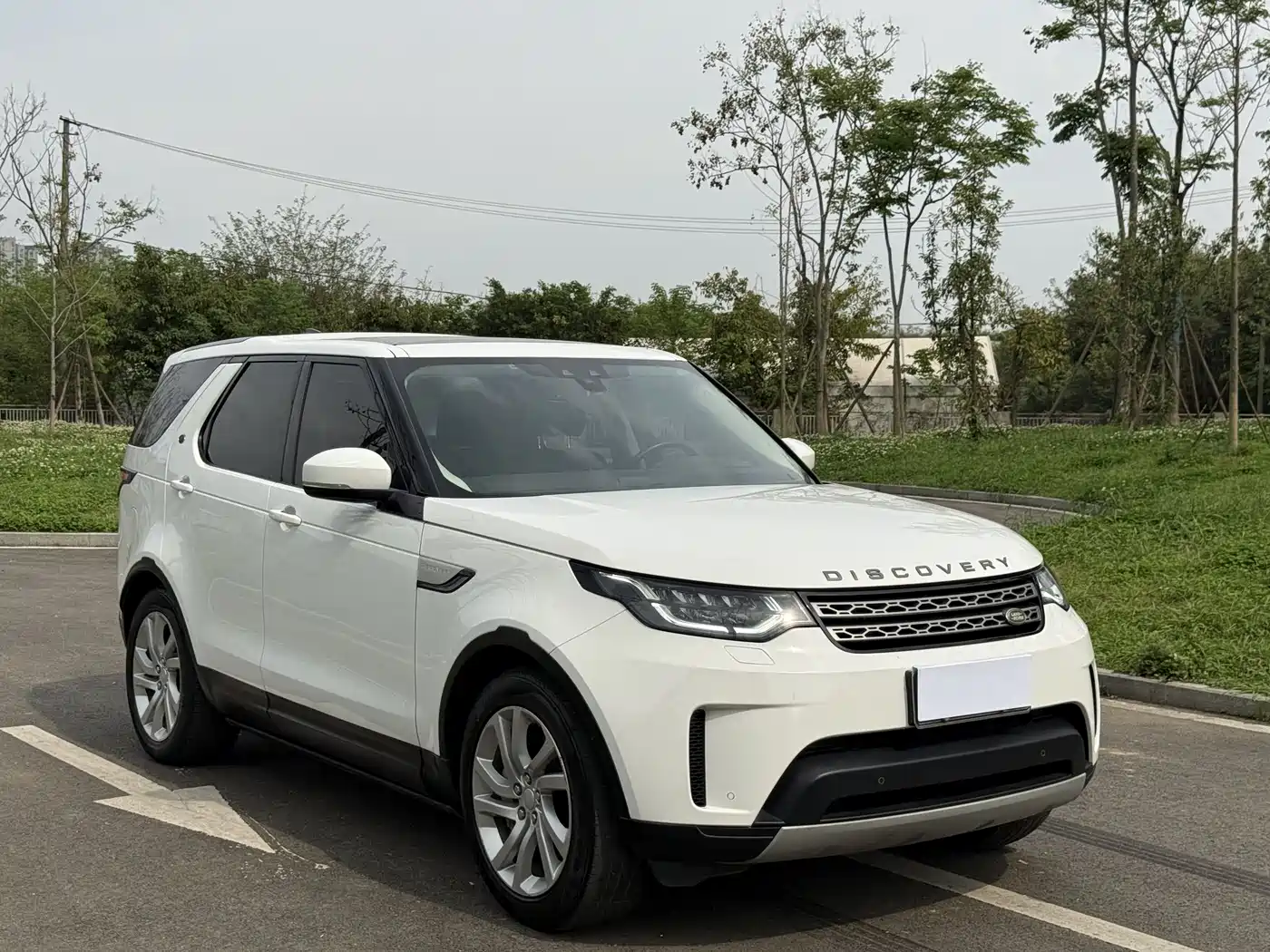 Land Rover Discovery 2018 3.0 SC V6 HSE фото 3