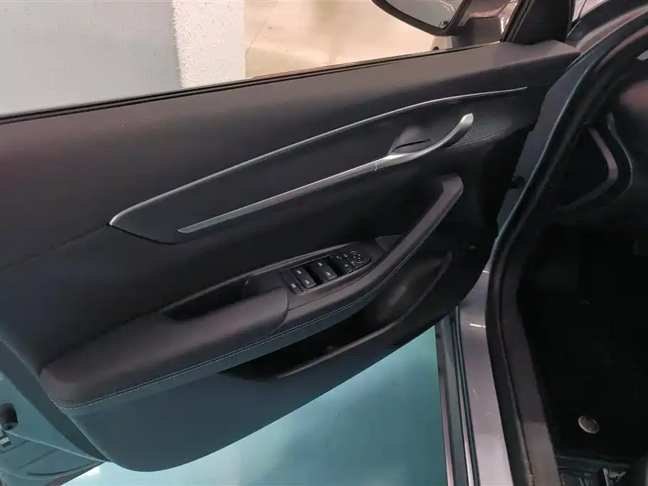 BYD Destroyer 05 2024 Glory Edition DM-i 55KM Luxury фото 7
