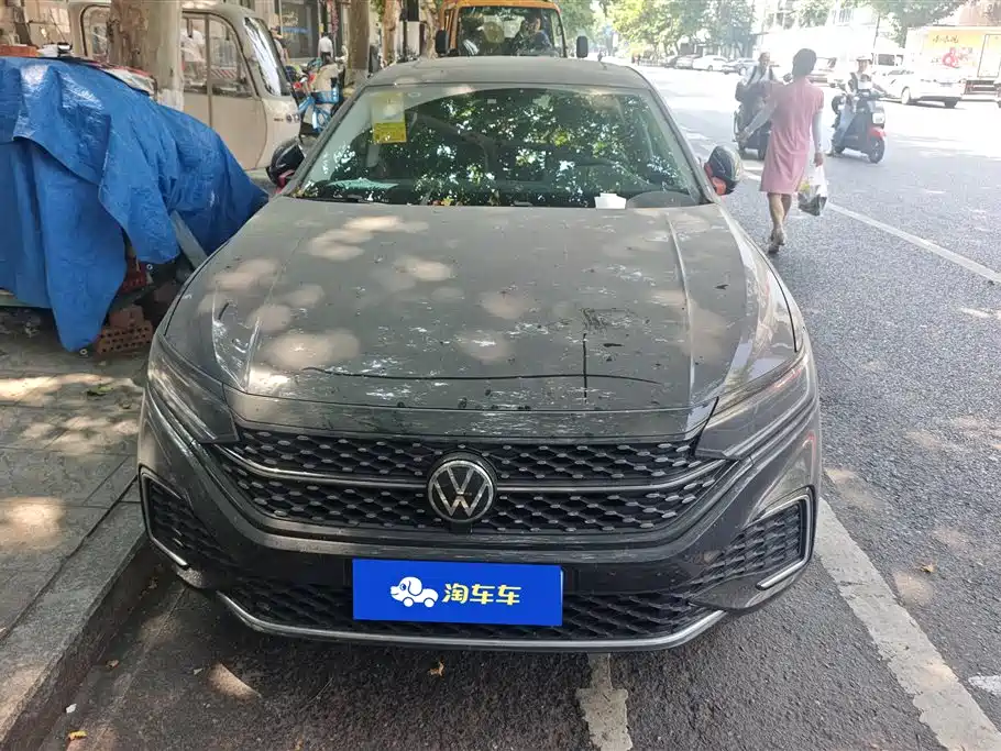 Volkswagen Passat 2025 Outstanding 330TSI Starlight Elite Edition фото 2
