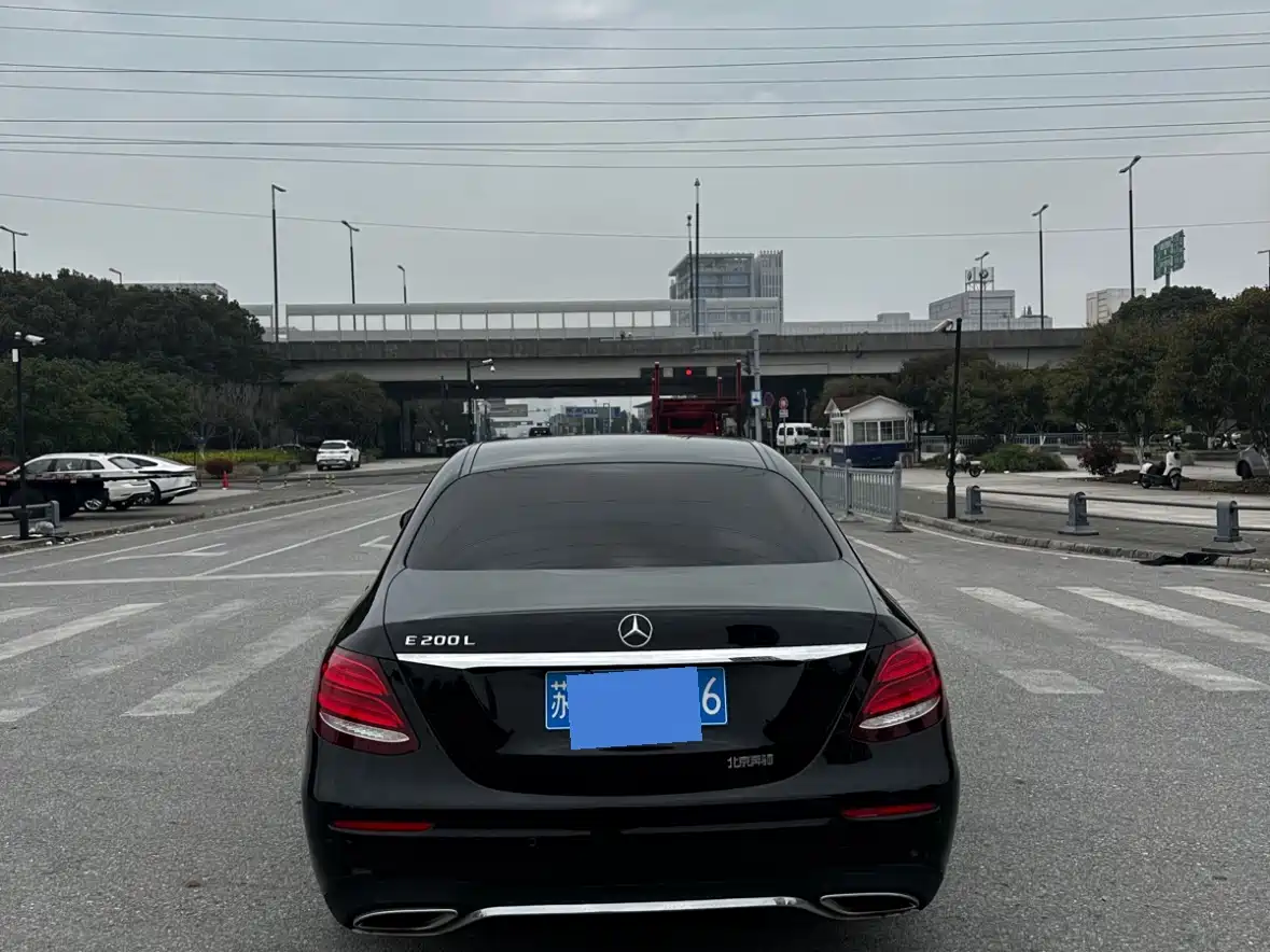 Mercedes-Benz E-Class 2020 Model E 260 L Sport фото 5