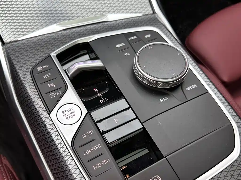 BMW 3 Series 2023 325Li M Sport Black Night Package фото 16