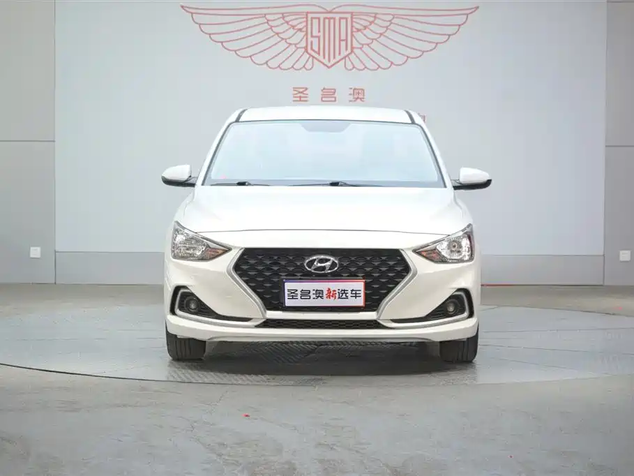 Hyundai Elantra 2018 1.6L Automatic Pleasing Edition GL China VI фото 2