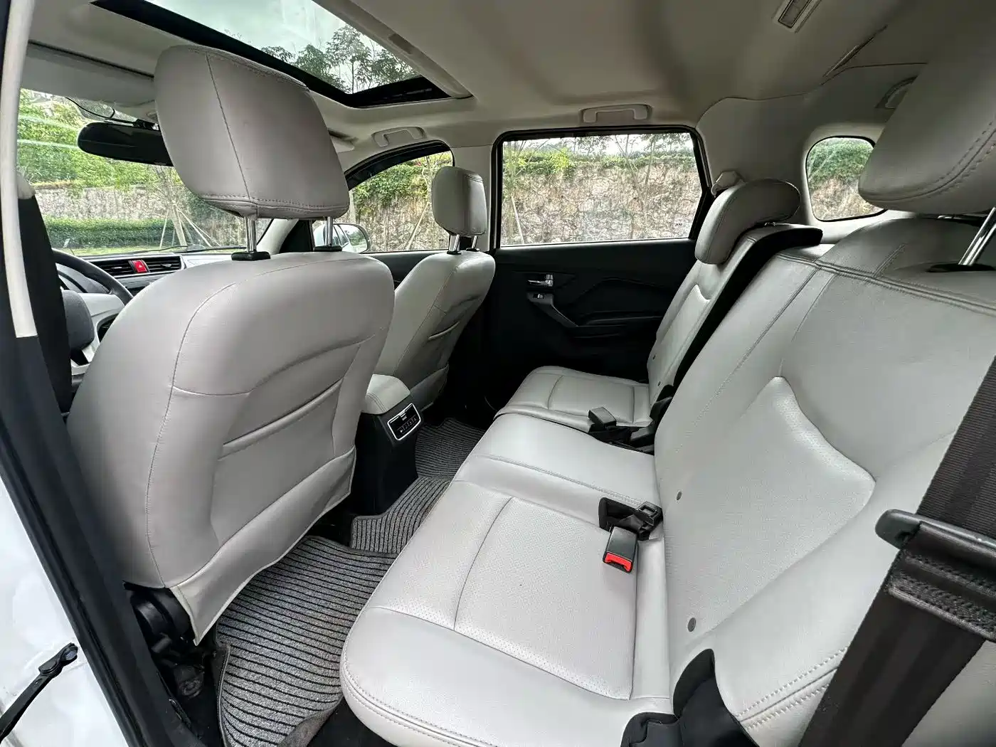 BAIC Huansu S3 2017 2017 1.5L Manual Luxury
