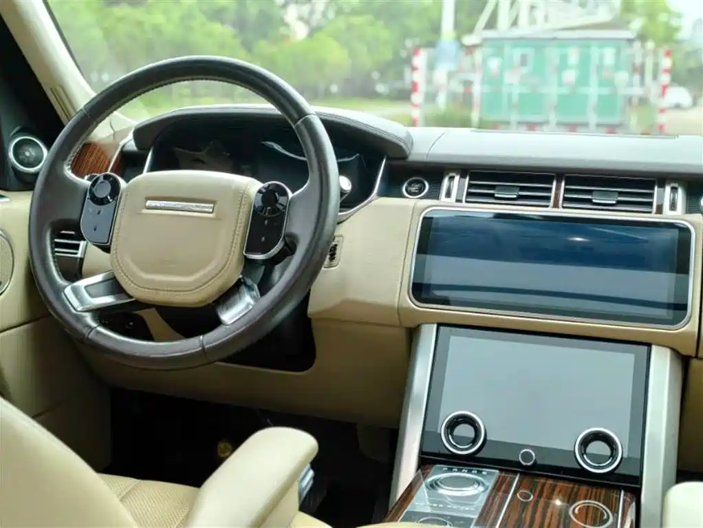 Land Rover Range Rover 2014 3.0 SC V6 Vogue фото 15
