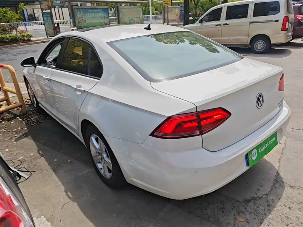 Volkswagen Lamando 2017 230TSI DSG Trend Edition фото 5